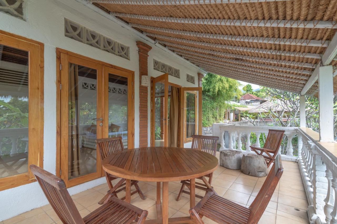 Villa Dinding Batu Singaraja Exterior foto