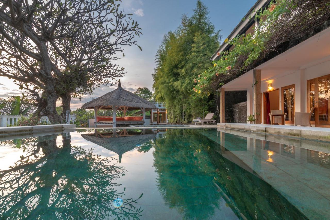 Villa Dinding Batu Singaraja Exterior foto