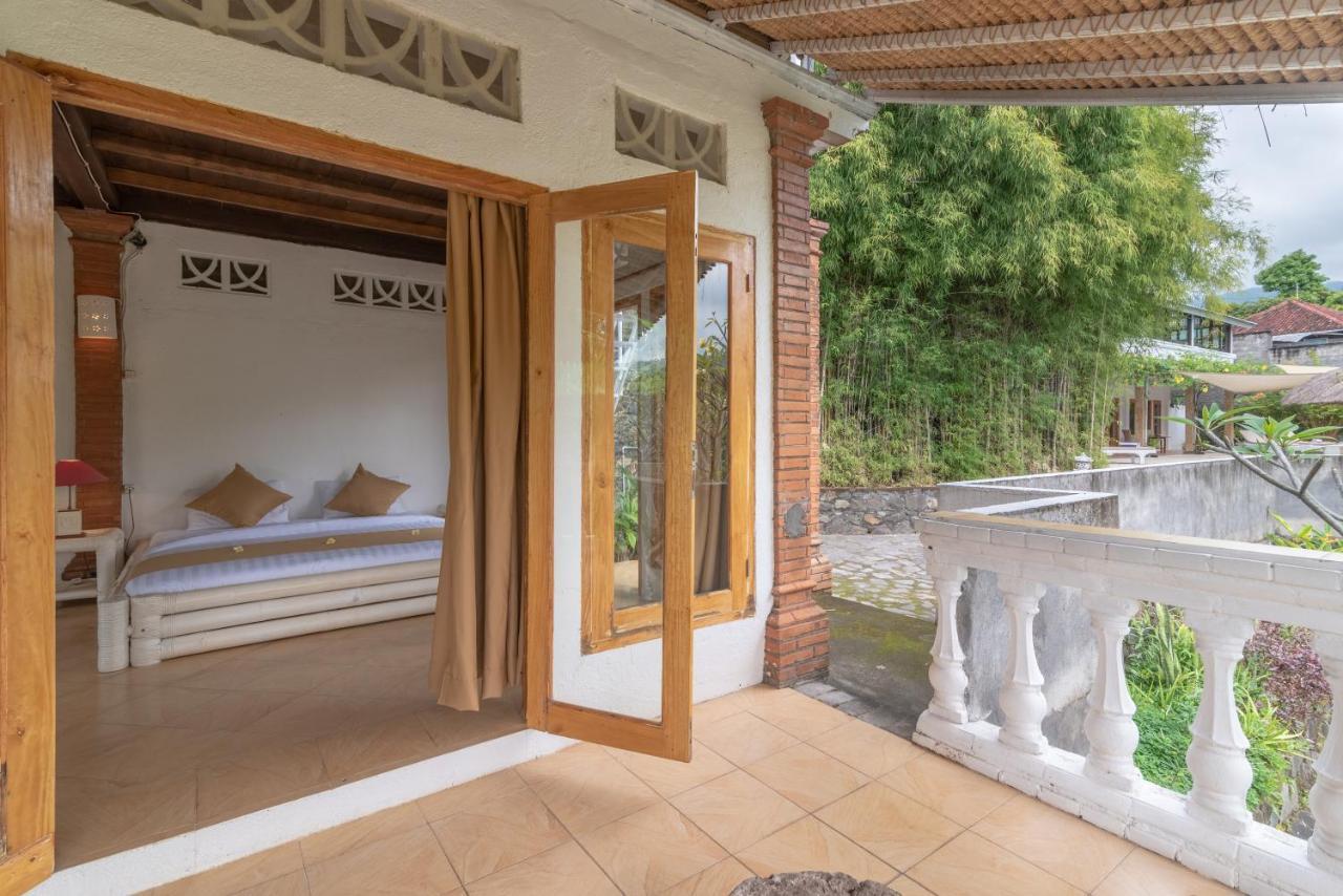 Villa Dinding Batu Singaraja Exterior foto