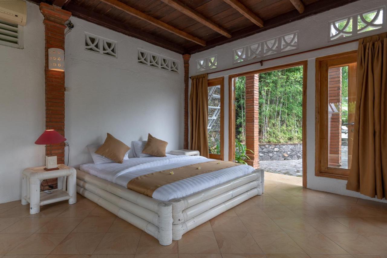 Villa Dinding Batu Singaraja Exterior foto