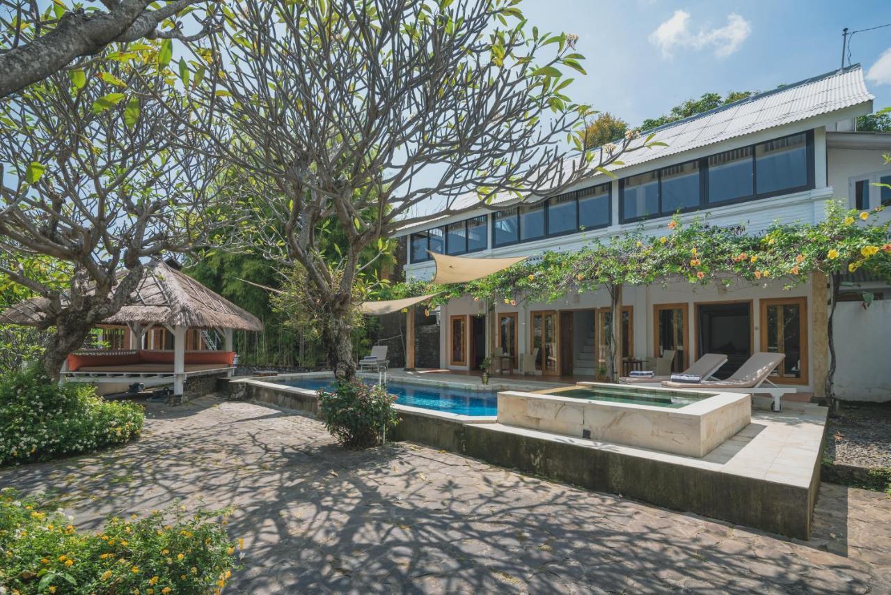 Villa Dinding Batu Singaraja Exterior foto